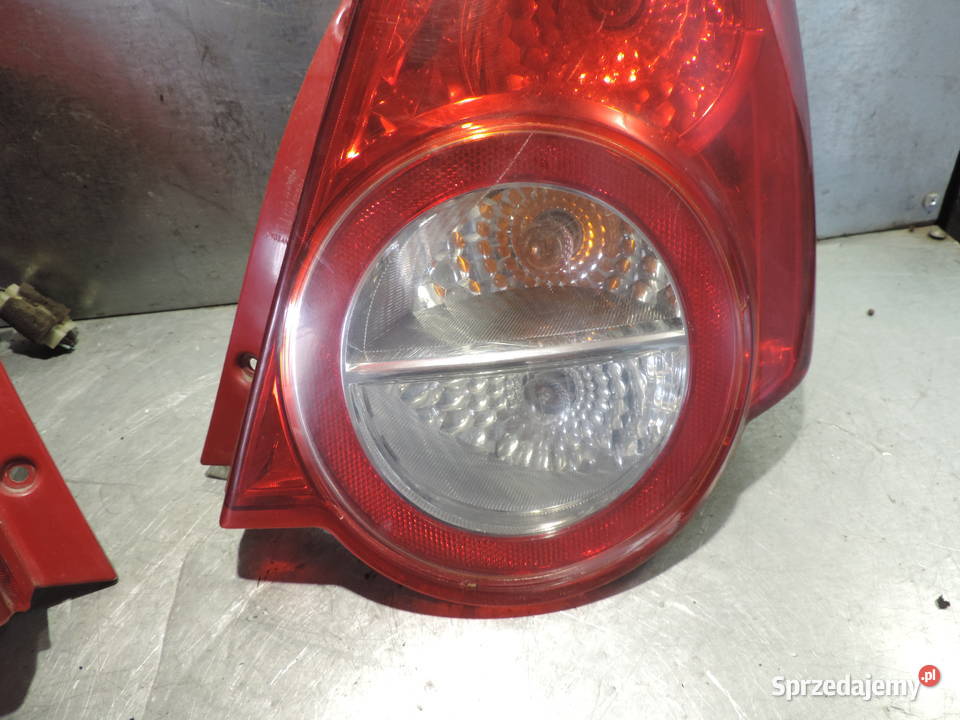 CHEVROLET AVEO T250 HB LIFT LAMPA TYŁ PRAWA Lampy tylne małopolskie Nowy Sącz
