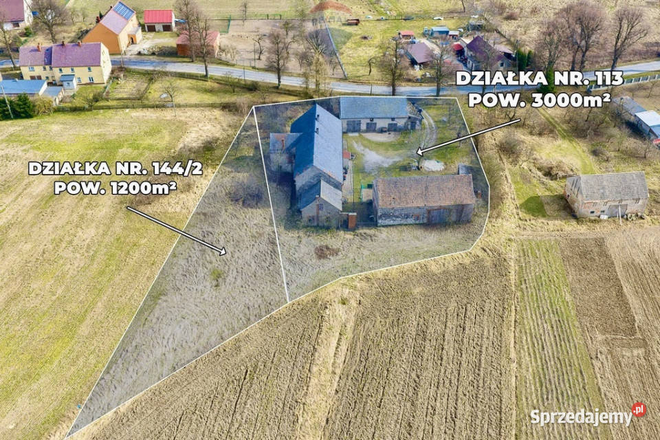 Dom z dużą działką i budynkami gospodarczymi pustak