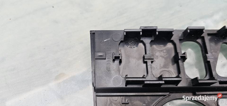 Ramka radia carbon mercedes w202 2106830100 Zbąszyń