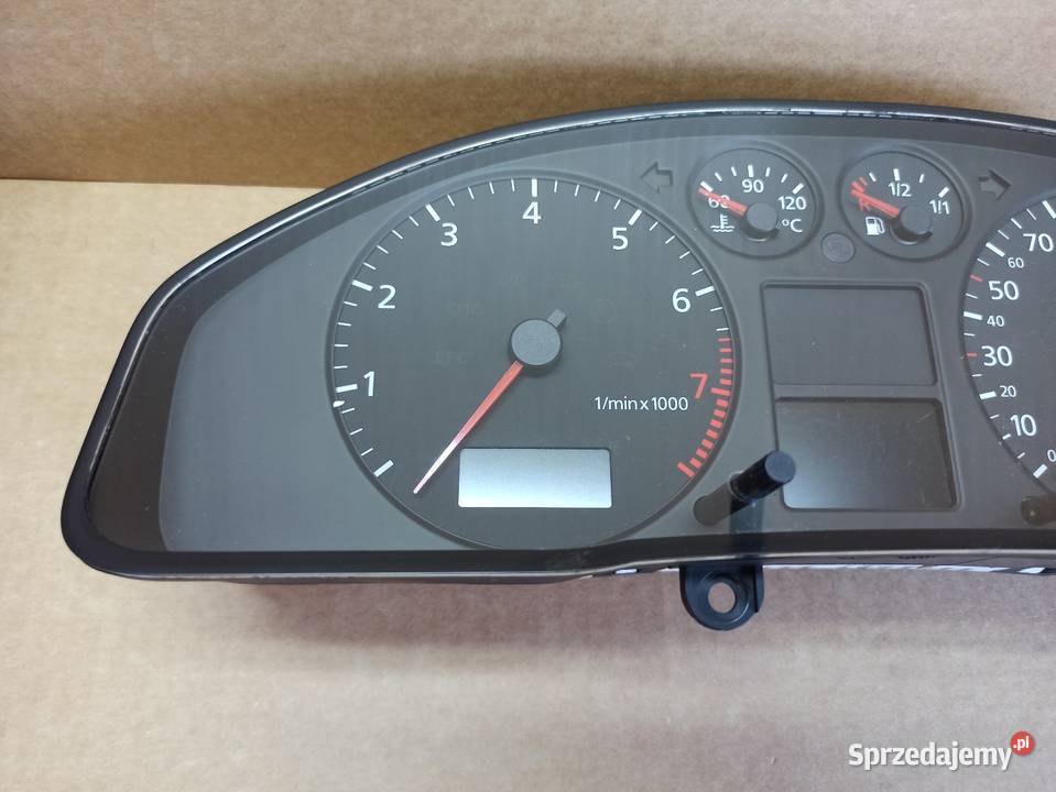 AUDI A4 B5 LIFT 9901 16 18 ZEGARY dolnośląskie Bolesławiec sprzedam