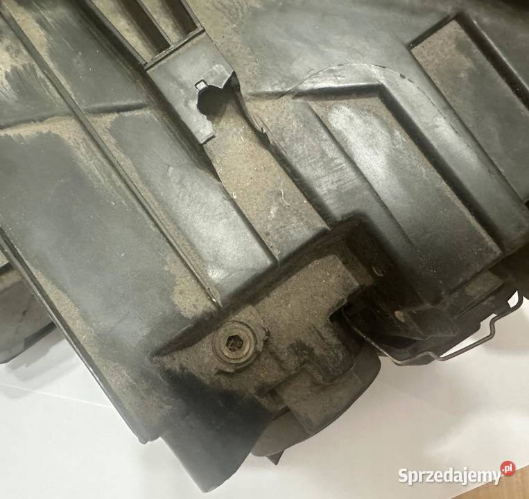 PRAWA LAMPA PRAWY REFLEKTOR VW TRANSPORTER T6
