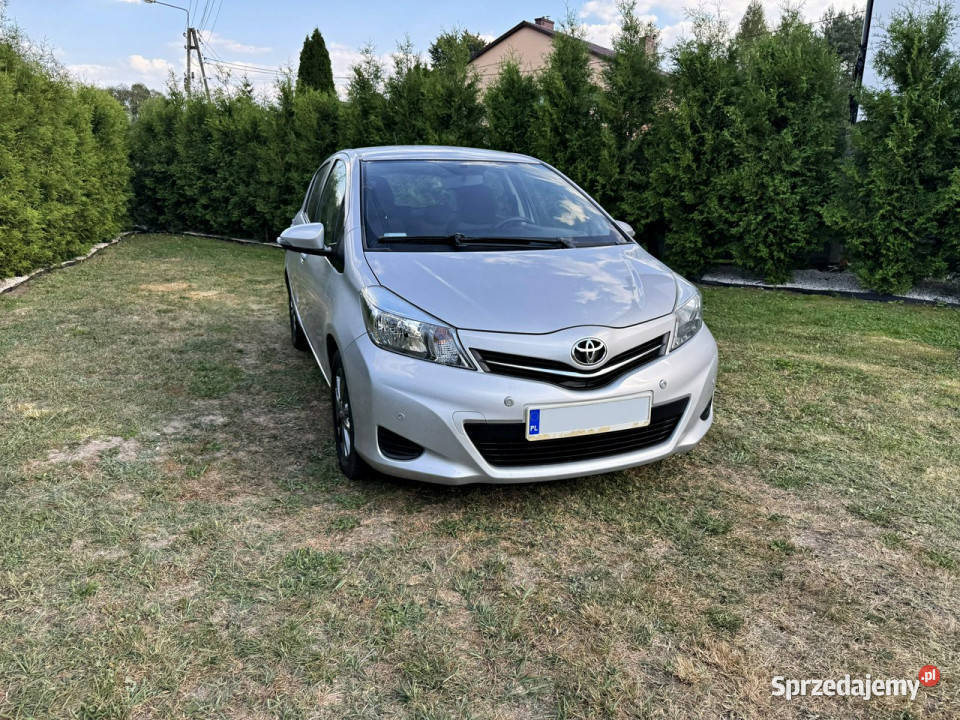 Toyota Yaris 13 VVTi 99 BG Kamera Cofania Navi 99KM Bliżyn sprzedam