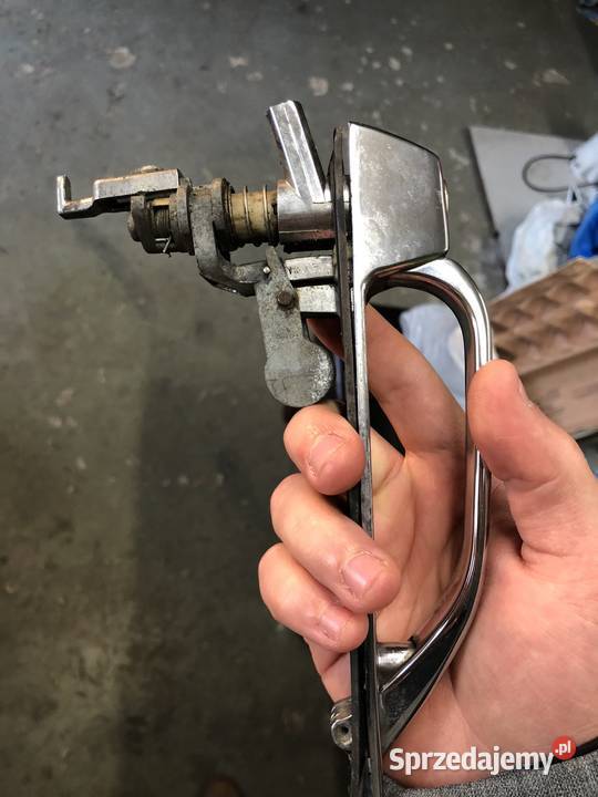 Klamka mercedes w107 107 r107 bez kluczyka
