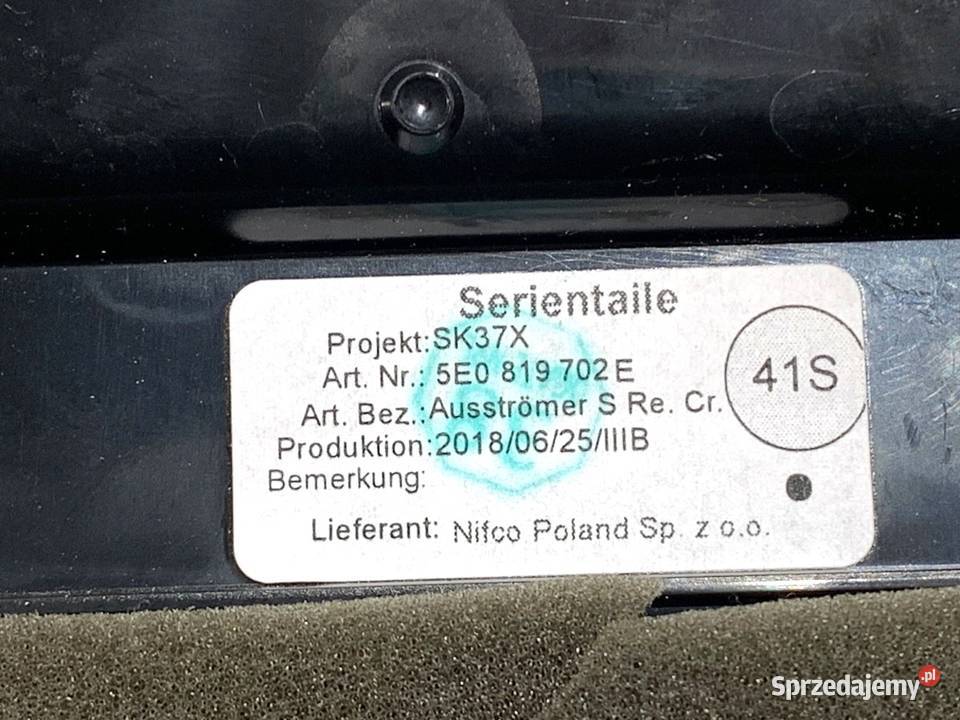 KRATKA NAWIEWU PRAWY PRZÓD SKODA OCTAVIA III