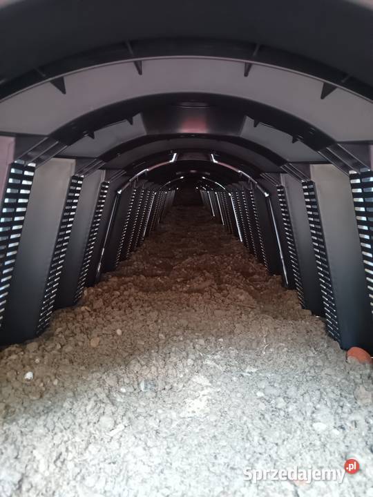 Odwodnienia drenaże studnie chłonne montaż Wolskie