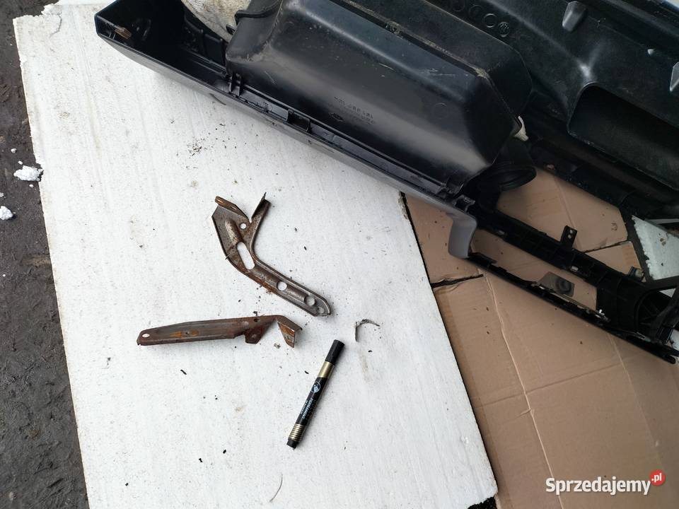GOLF II 2 JETTA 2 KONSOLA KOKPIT PÓŁKA PRZEDNIA osobowe Kamień-Kolonia sprzedam