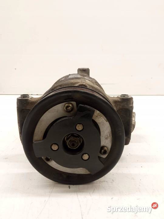 SPRĘŻARKA KLIMATYZACJI 5Q0820803G 12 TSI Skoda osobowe świętokrzyskie