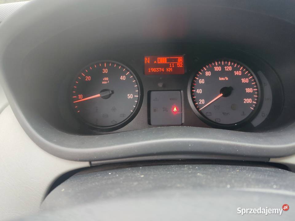 Opel Vivaro 20 diesel 2012 automat 115KM