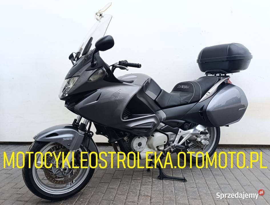 Honda NTV 700 NT700VA 2006 kufer centralny Ostrołęka