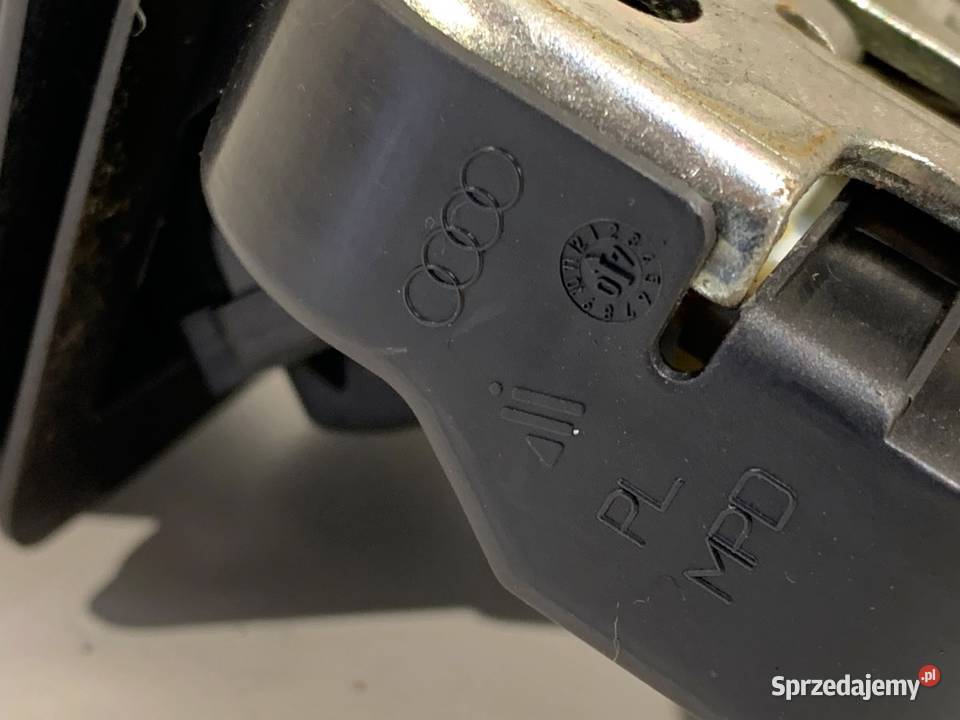 ZAMEK KLAPY TYŁ AUDI A4 B8 Kombi 0715 podkarpackie