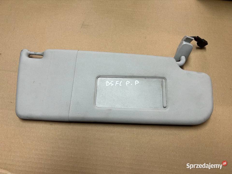 Osłona przeciwsłoneczna prawa Passat b5fl osobowe