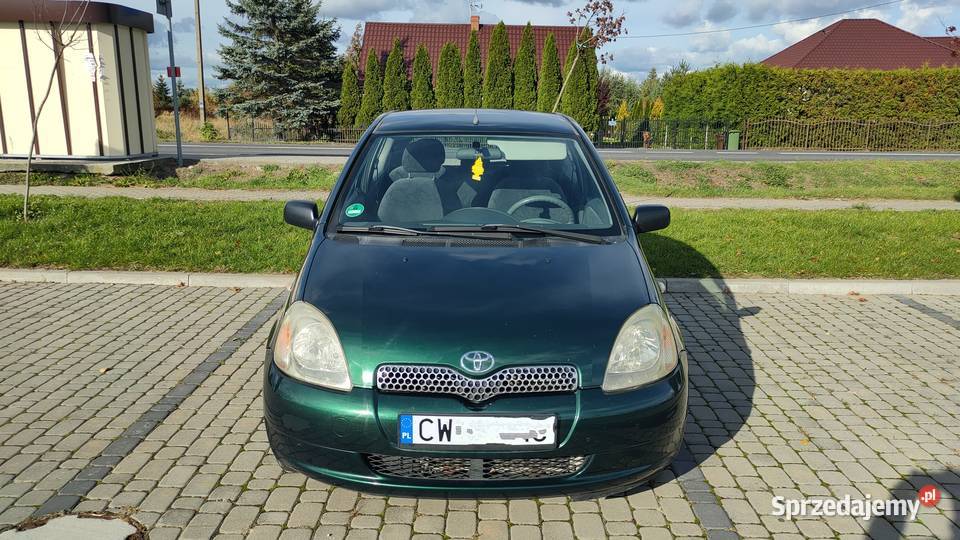 Toyota Yaris 10 VVTI 2001r Klima stan techniczny Brześć Kujawski