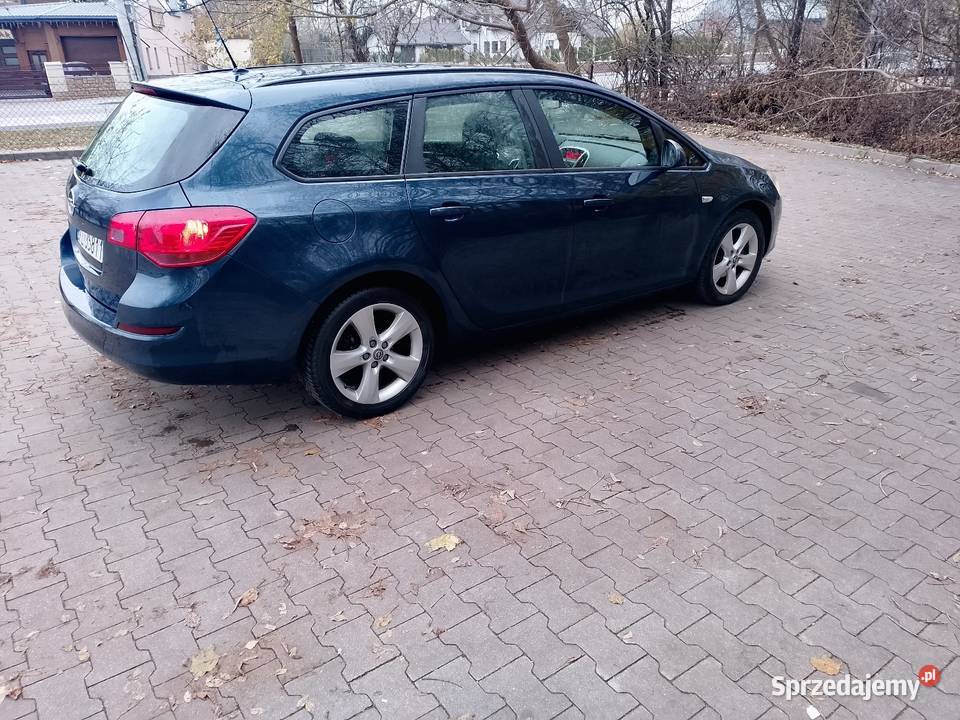 Opel astra j 14 turbo Sports tourer gniazdo AUX Astra podlaskie Makowlany