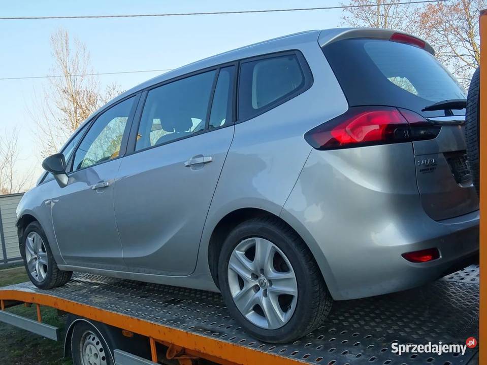 Zafira tourer C błotnik tylny karoseria ćwiartka Parcice sprzedam
