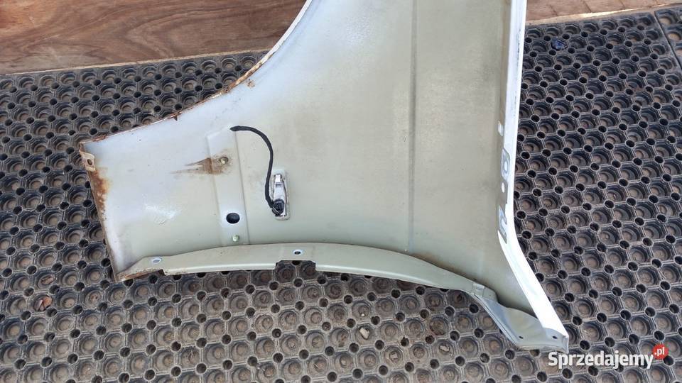 BMW 5 E39 LIFT KOMBI BŁOTNIK PRZÓD PRAWY 3547 Zbierkowo