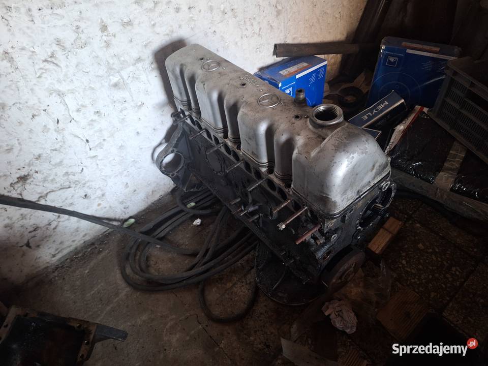 Mercedes Silnik 250 M129 słupek W108 W111 W113 dolnośląskie Trzebnica