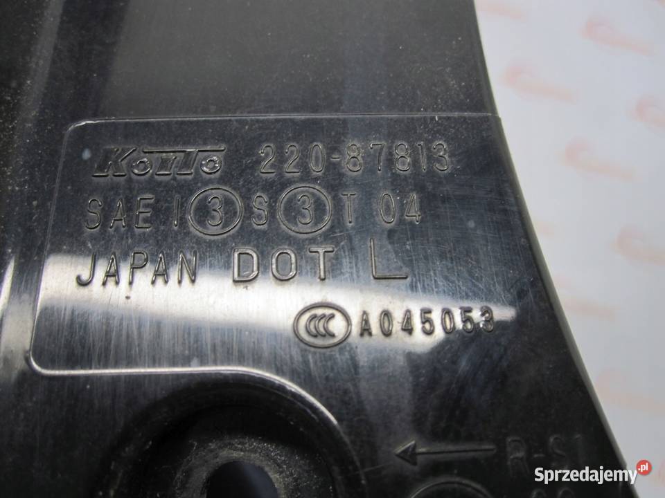 OUTLANDER II 08r lampa lewa tył 22087813 Kielce sprzedam