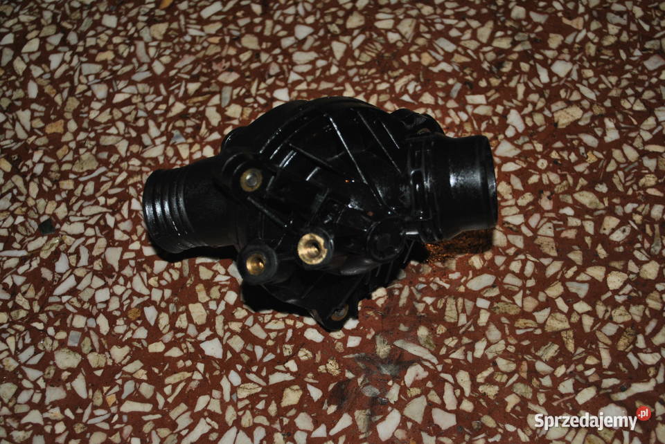 Termostat BMW E90 E60 E61 E63 E65 X5 E70 Z4 E85 Układ chłodzenia Poręba