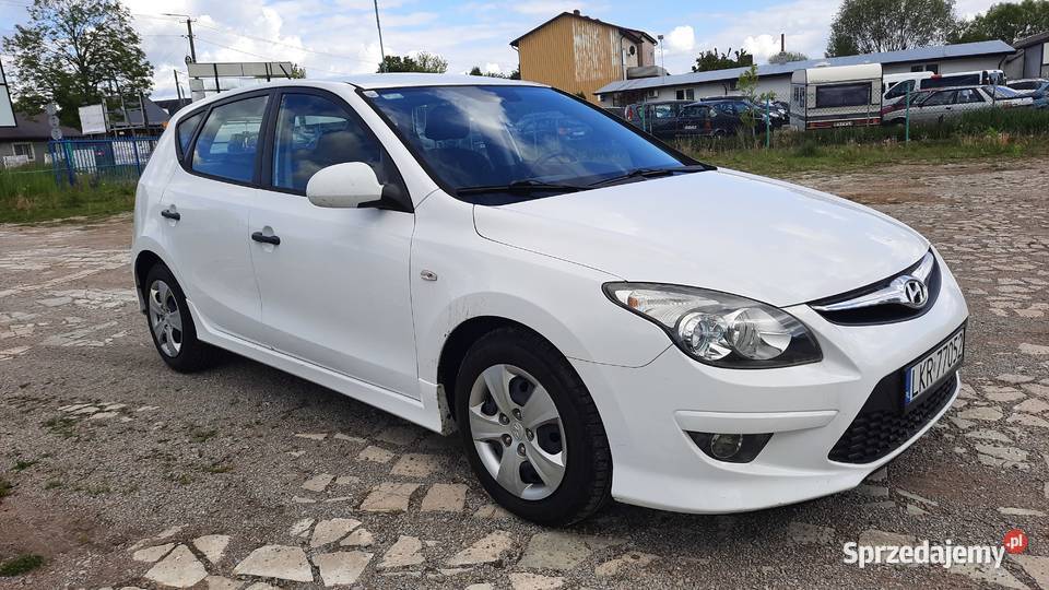 Hyundai i30 Lift 14 Benzyna 2010 r Klima sprawna VAT marża Kraśnik