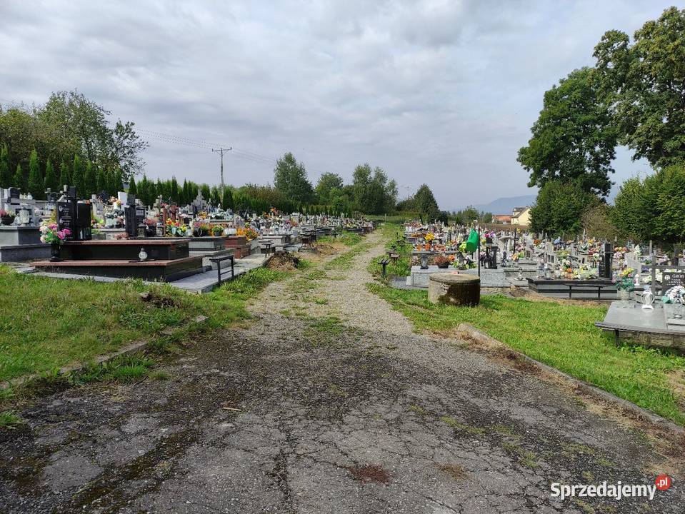Grobowiecmiejsce na cmentarzu w Marcinkowicach małopolskie Marcinkowice