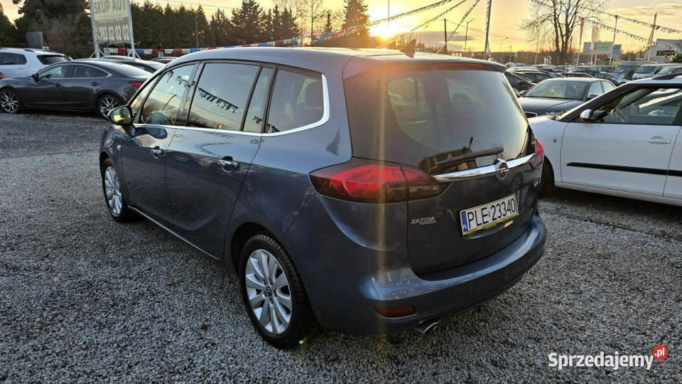 Opel Zafira 20D 165 l Cosmo l Gwarancja w auta Świdnica sprzedam