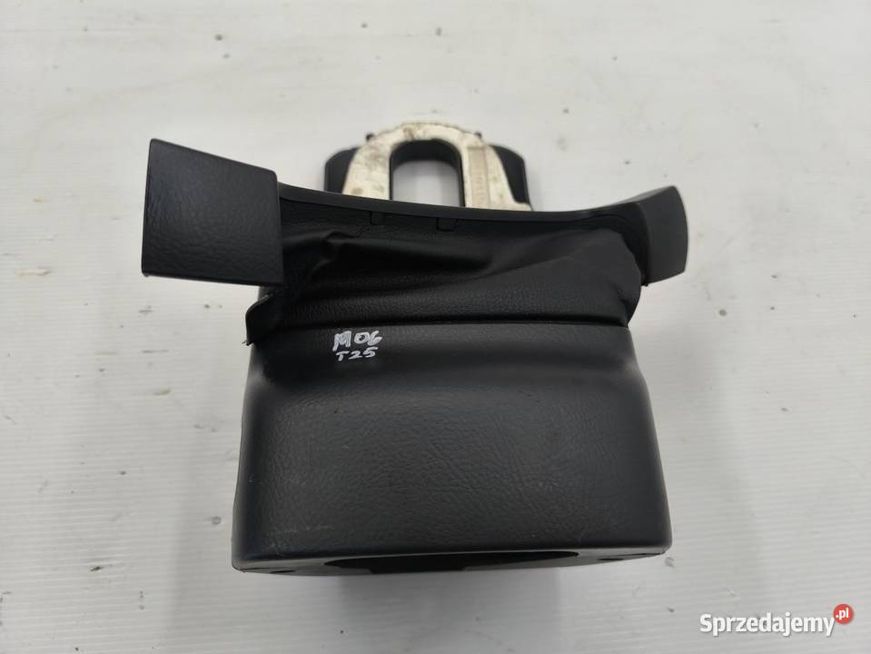 OSŁONA KOLUMNY KIEROWNICY TOYOTA AVENSIS II T25