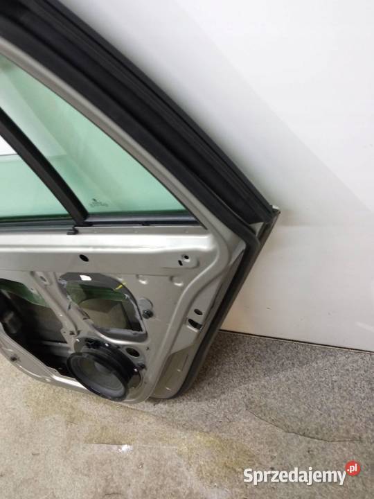 DRZWI PRAWE TYŁ KOMBI Skoda Superb II 20082015