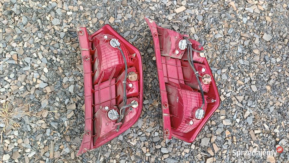 Lampa tył tylna prawa lewa komplet lamp Hyundai Lampy tylne