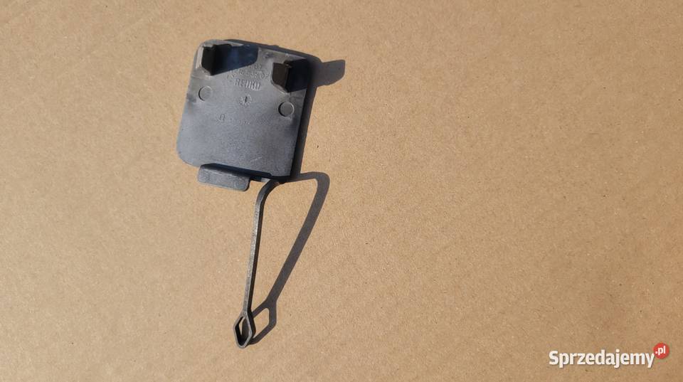 MERCEDES CLS W218 ZAŚLEPKA ZDERZAKA HAKA TYŁ osobowe