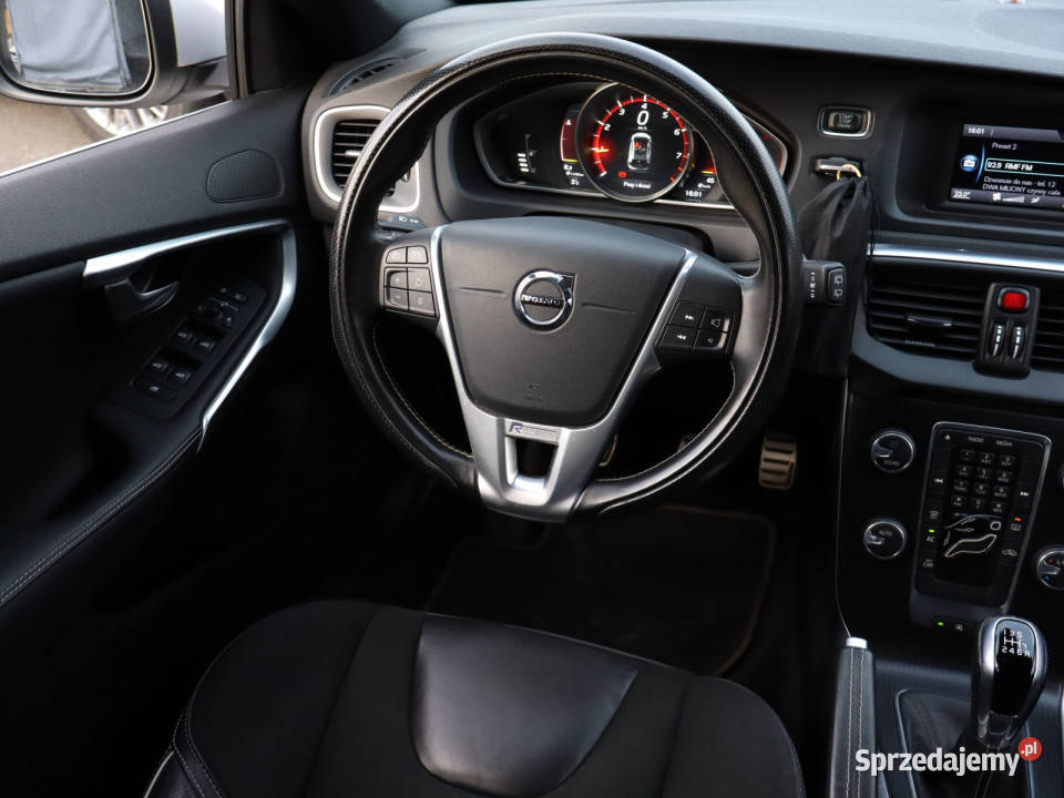 Volvo V40 20 T3 sprzedam