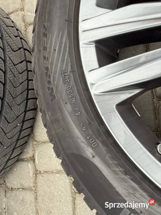 Koła zimowe Pirelli 2454518 Sebring VW ARTEON Fałków sprzedam