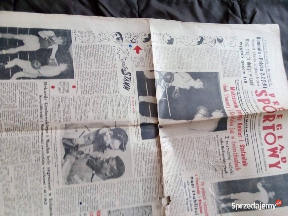 Czarnobiałe krakowskie dzienniki z lat 60 prlu Kraków