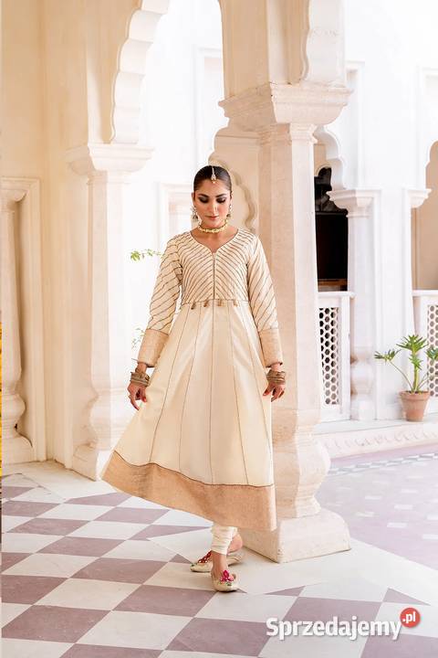 Indyjska suknia sukienka L 40 beżowa złota złoty