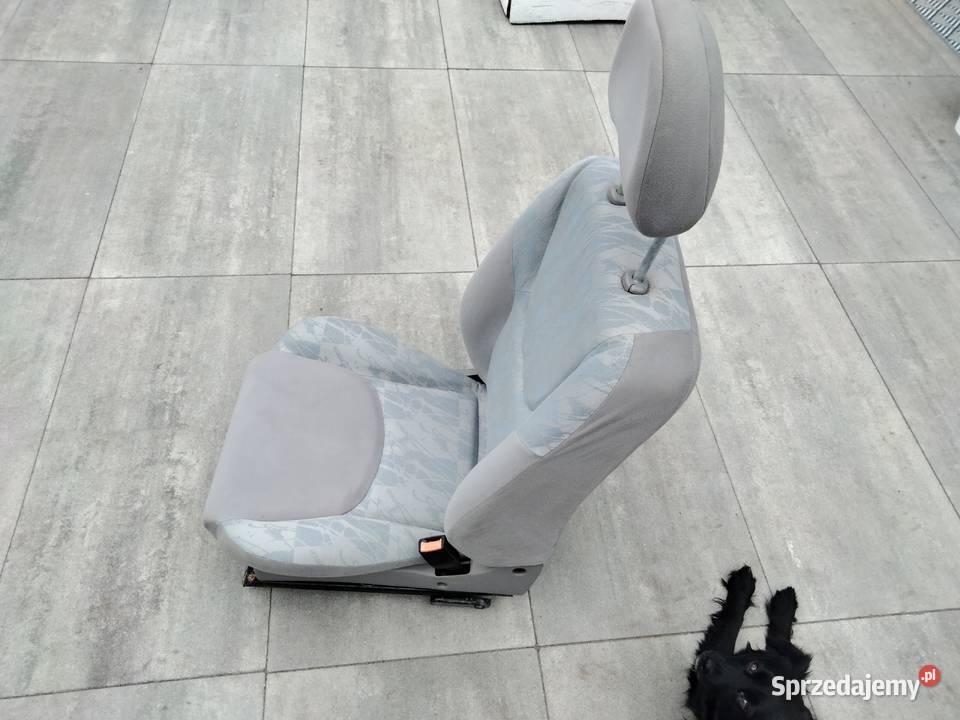 NISSAN PRIMERA P11 LIFT HB fotel prawy pasazera osobowe Puławy sprzedam