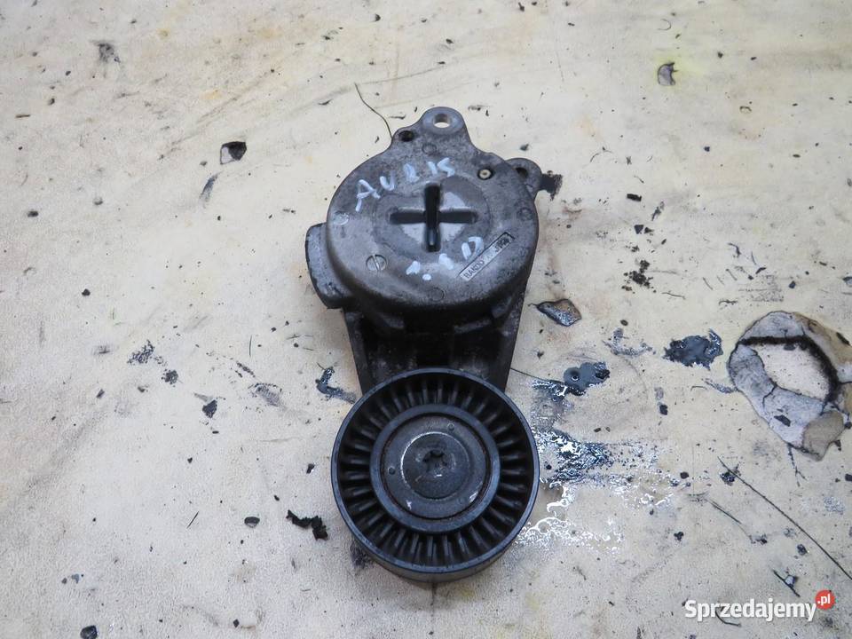 NAPINACZ PASKA ALTERNATORA AURIS II 14 D4D