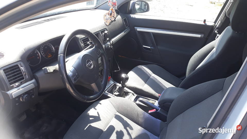 Opel Vectra C 18 BG światła przeciwmgielne Łuków