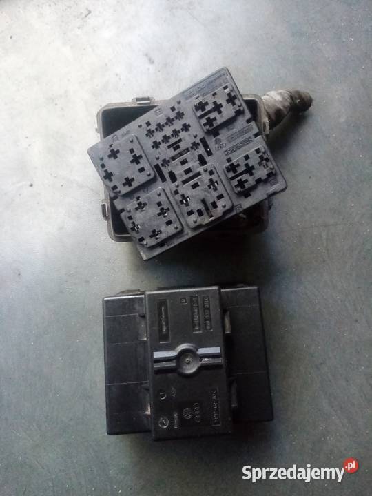 Skrzynka bespieczniki VW 1K0937311C 1K0937507B Części samochodowe Łódź