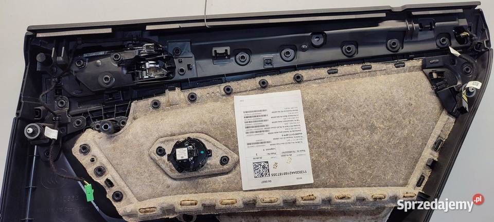 VW TIGUAN II BOCZEK DRZWI LEWY TYŁ 5NA867211 T dolnośląskie