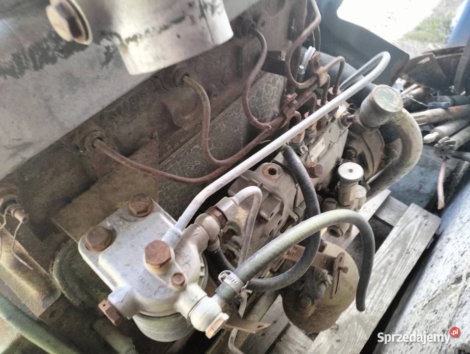 Sprzedam silnik 4cylindrowy Czechy