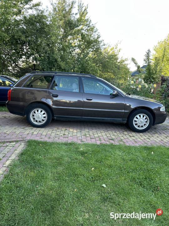 Audi A4 B5 19 TDI 110 Piaski