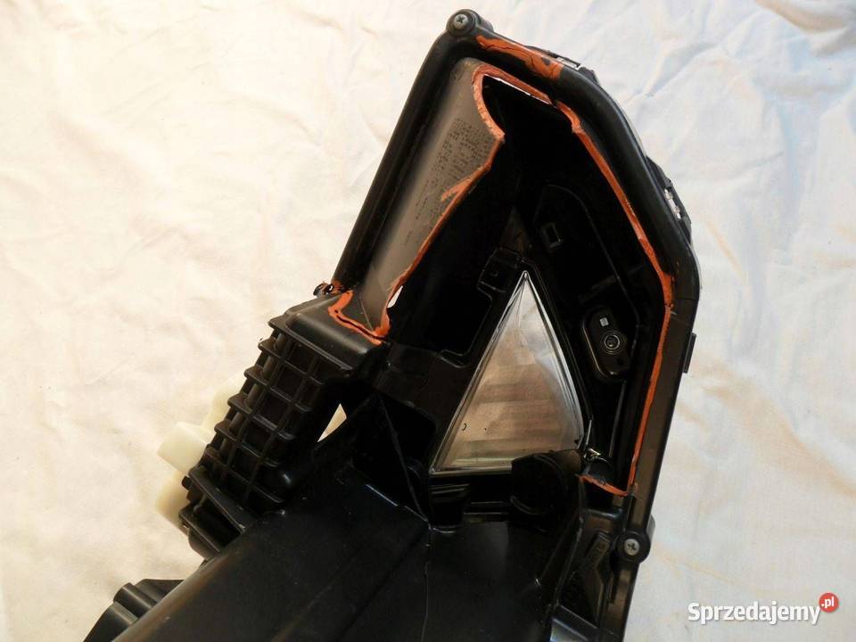Reflektor Przód strona prawa Nissan Leaf II ZE1