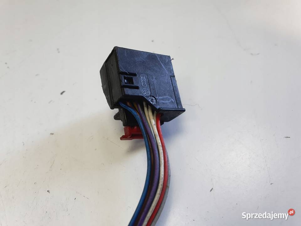 PRAWE LUSTERKO Audi Q7 4M 1519r PASAŻERA 12 PIN Chełm