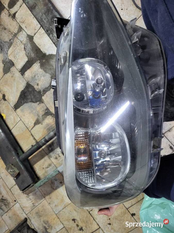 Prawa lampa przednia bmw f20 f21 Lampy przednie Pieczonogi