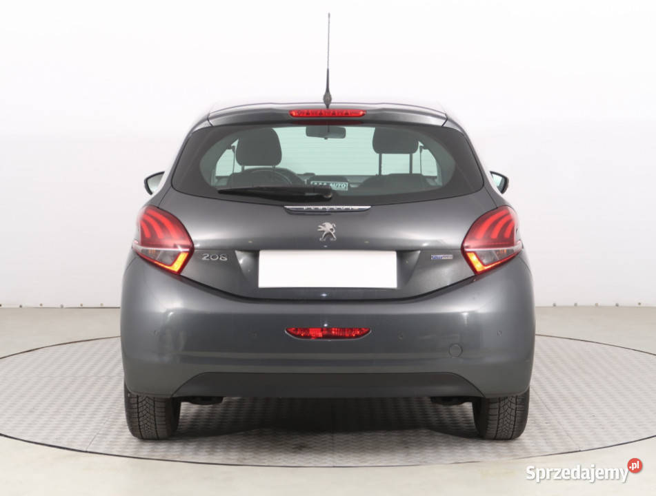 Peugeot 208 12 PureTech komputer pokładowy