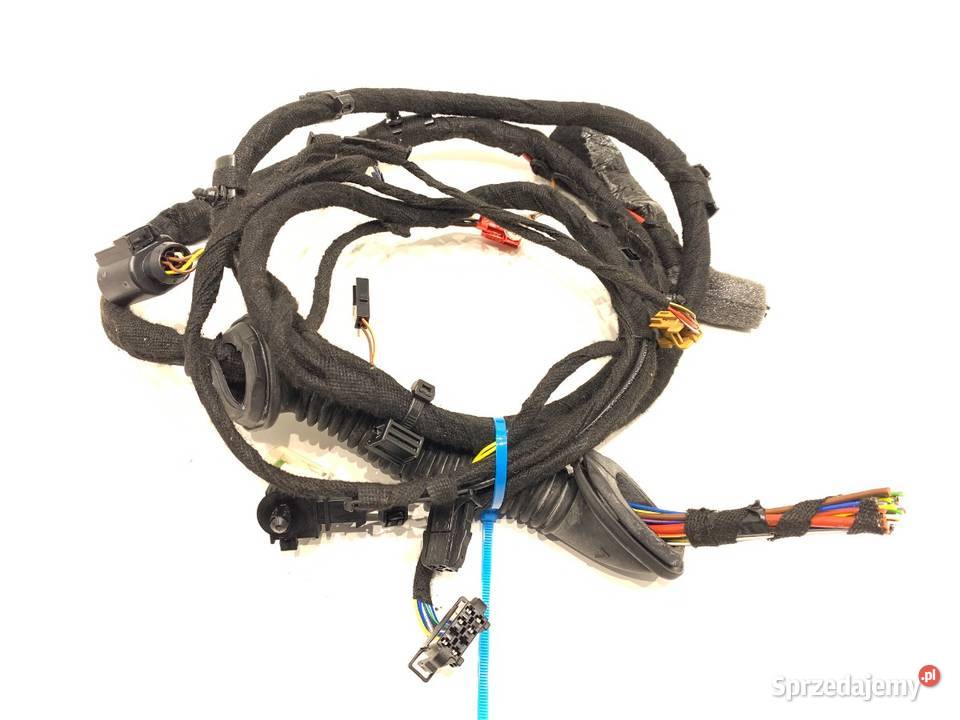 WIĄZKA KLAPY BAGAŻNIKA TYŁ AUDI A7 C8 20 265 sprzedam