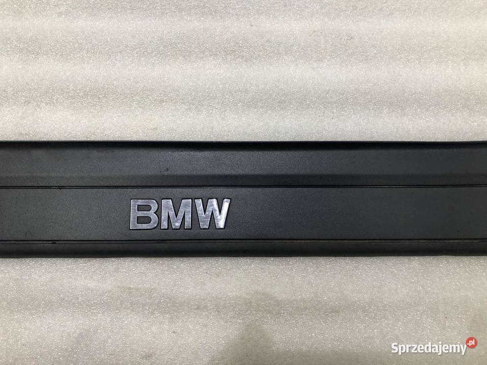 LISTWA NAKŁADKA PROGU PRAWA BMW SERIA 3 E90 E91 osobowe Progi sprzedam