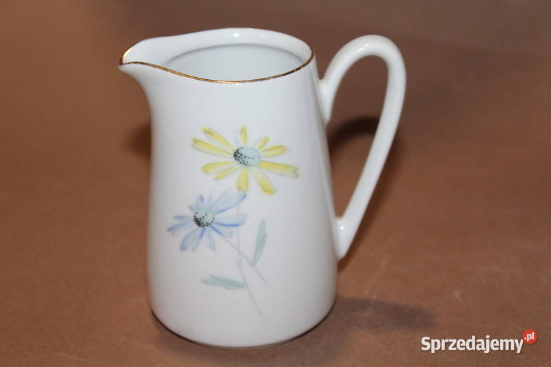 Porcelanowy mlecznik Kahla z lat 19681987 1145