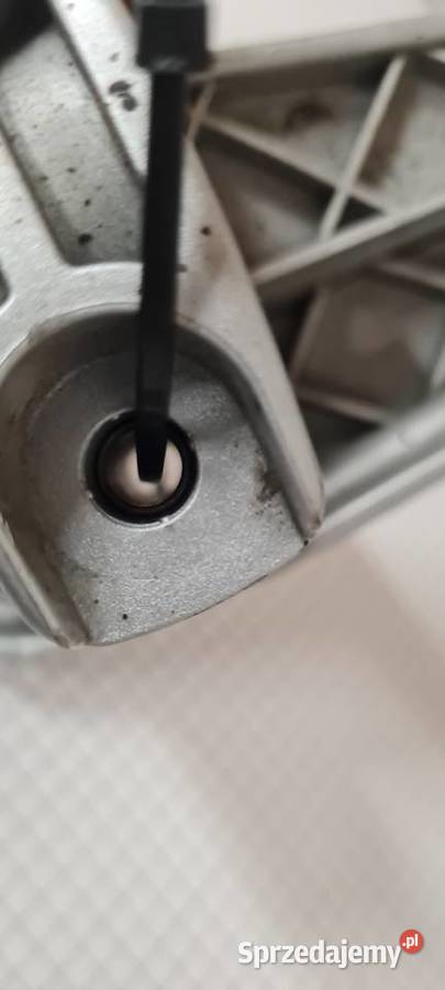 BMW mocowanie kufra lewe PA6GF30 Mocowania i uchwyty mazowieckie