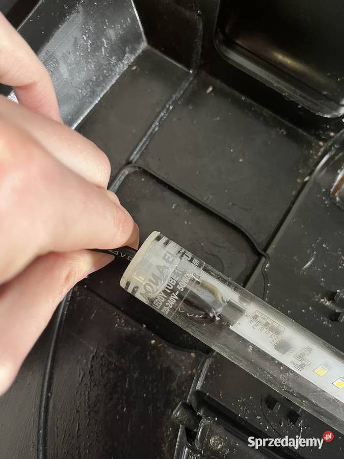 Pokrywa akwariowa diversa z lampą aquael Leddy
