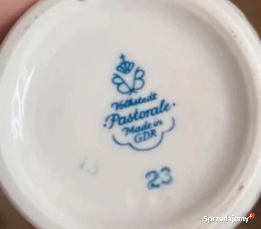 Zestaw niemiecka porcelana dzbanuszek i mlecznik Porcelana i szkło Wałbrzych